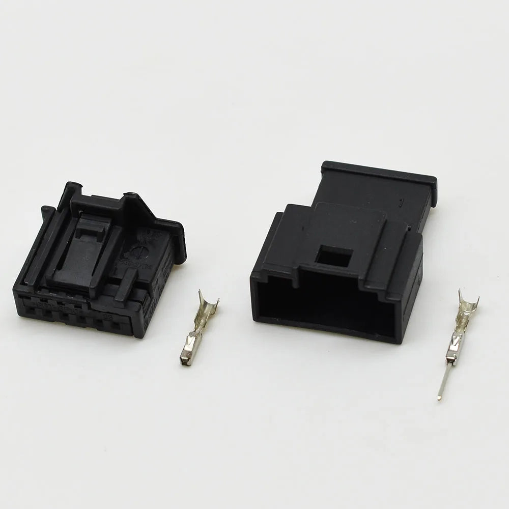 Automotive 6 pin VW wiring harness connector for sunroof and mirror switch