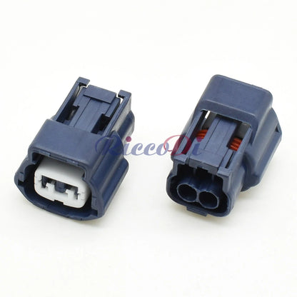 Durable housing of automotive wire connector designed for long term vehicle use