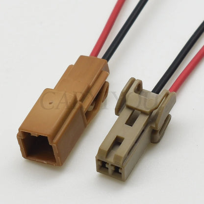 Automotive wiring harness connector locking and sealing structure for secure installation