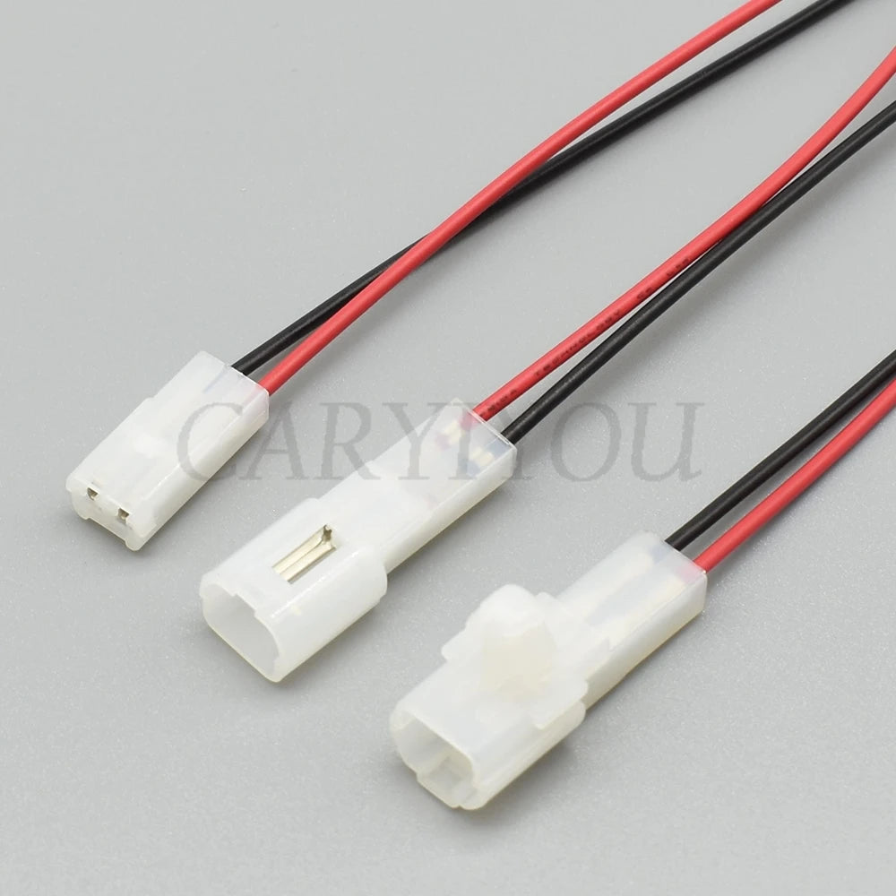 Automotive audio connector with locking structure for stable electrical connection