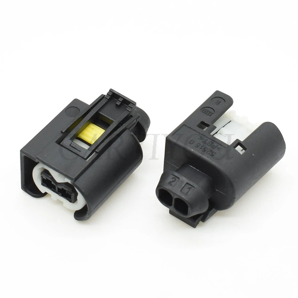 Automotive electrical connector sealing and locking design for engine compartment use