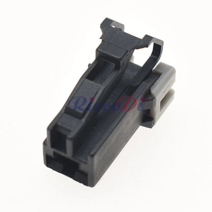 Durable structure and materials of automotive wiring electrical connector for reliable long-term use