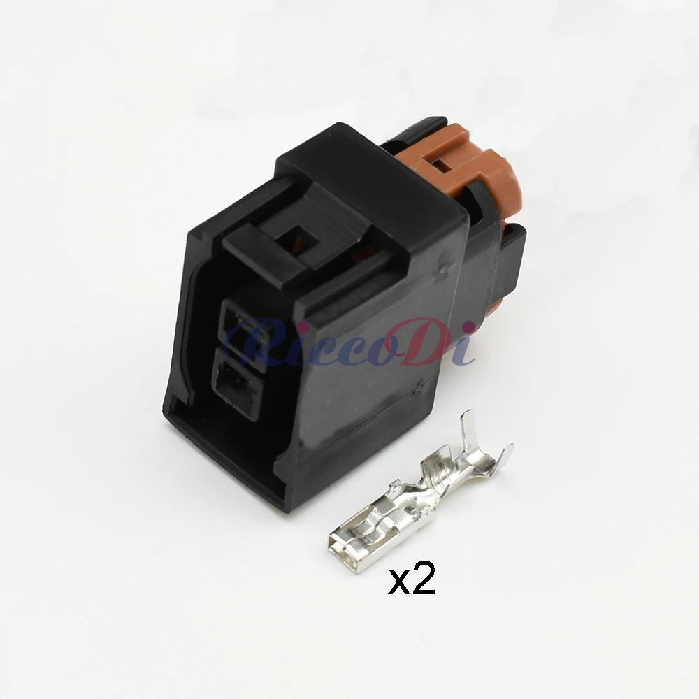 Wire interface detail of male automotive electrical waterproof connector plug