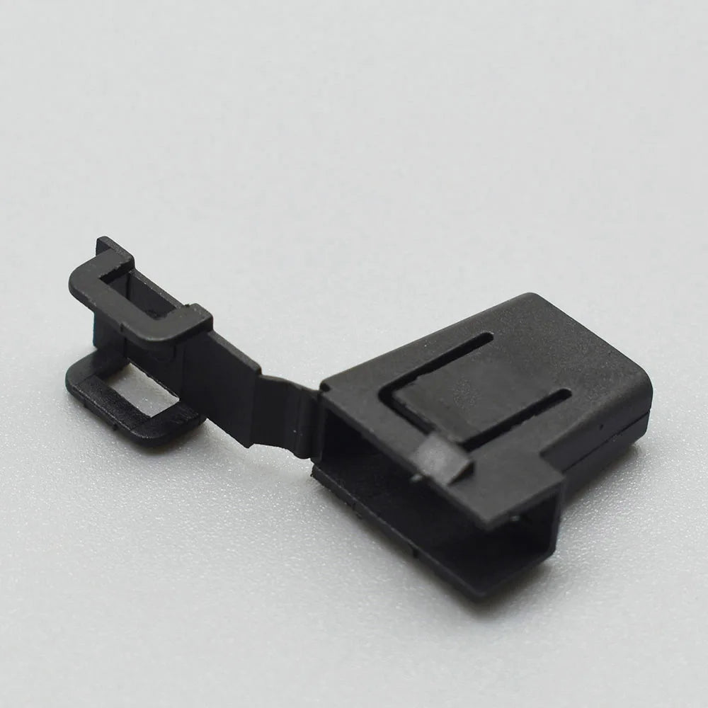 DJ7019D female connector applied in automotive wire harness for easy installation and high-performance electrical connection