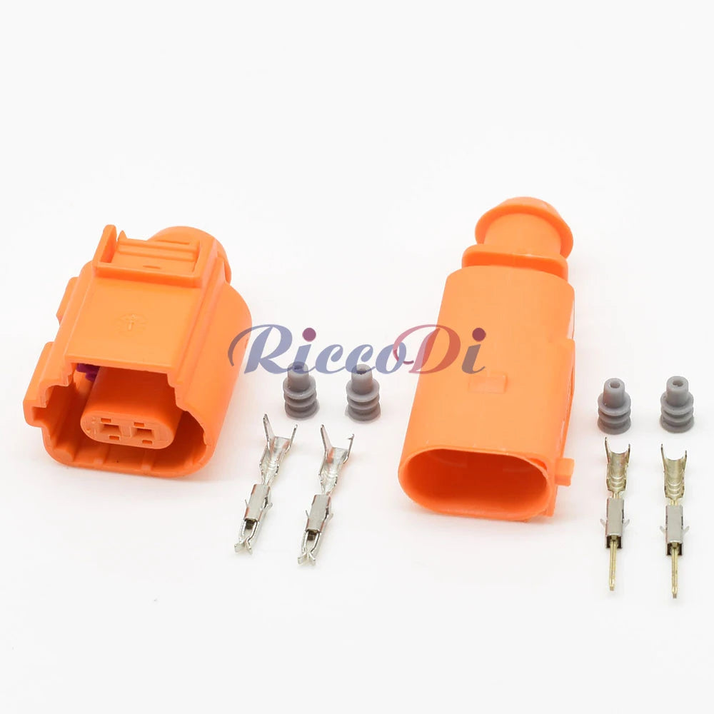 Application of 2 pin automotive ignition coil connector in vehicle water temperature sensor wiring