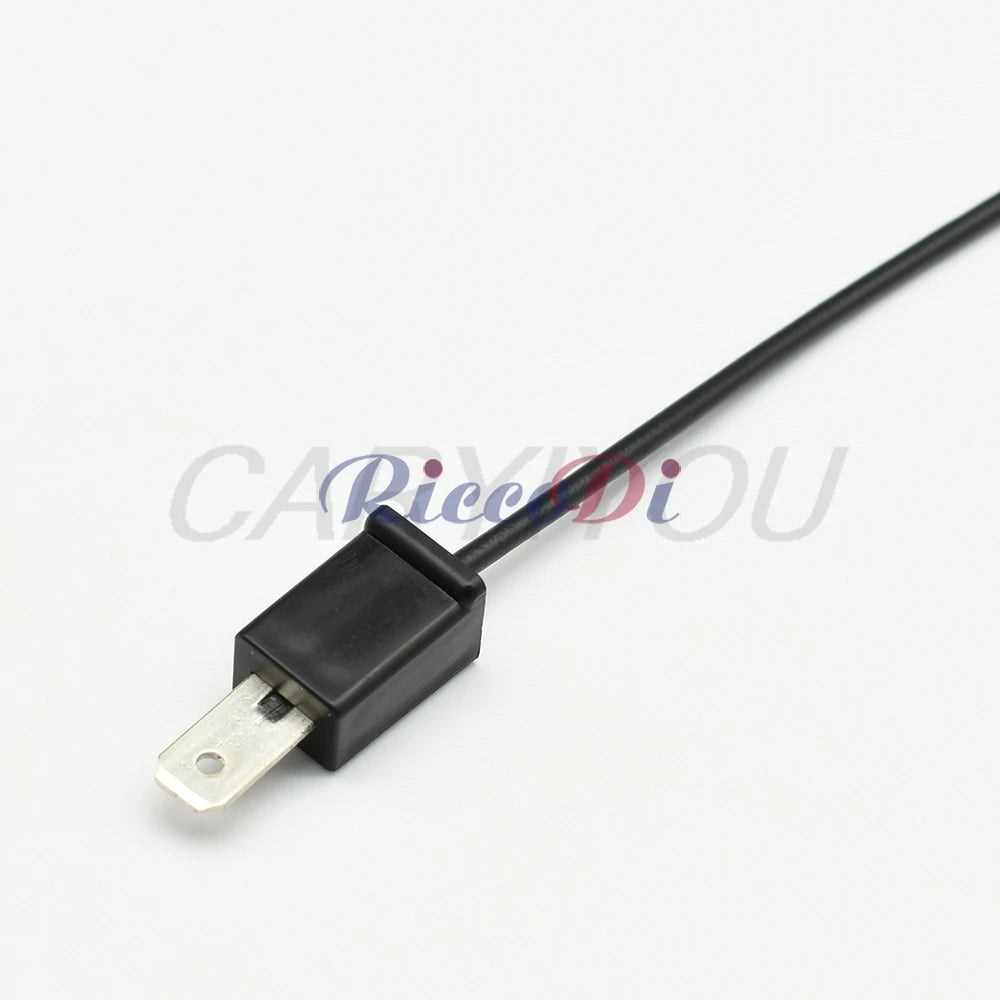 DJ7011C male connector applied in automotive wire harness for reliable installation and electrical connection