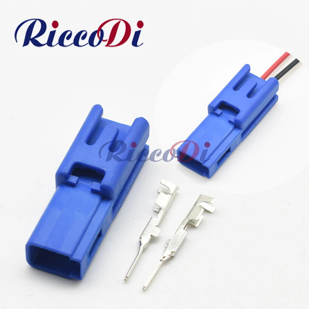 Automotive male docking socket connector with pre-attached wires for vehicle electrical systems