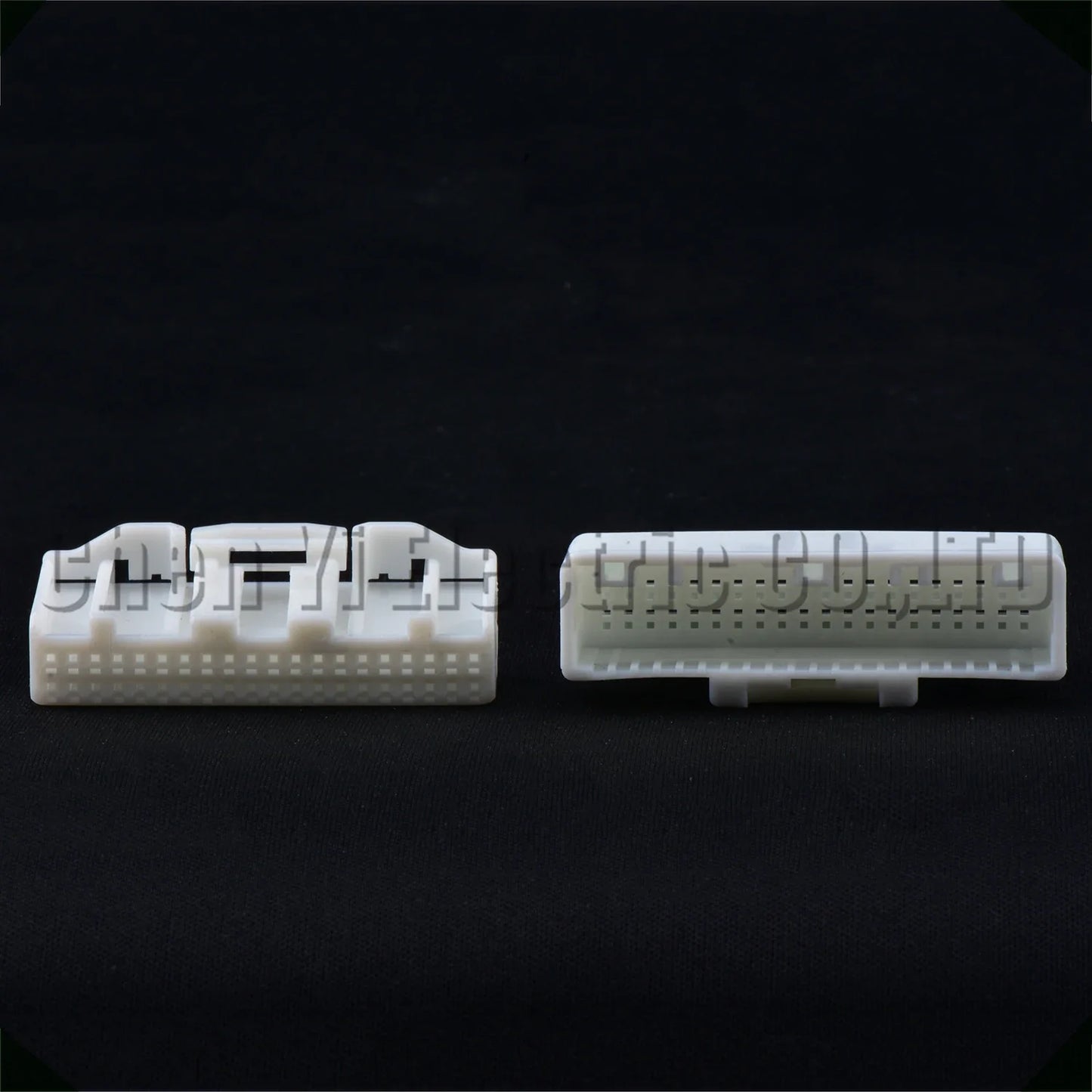 automotive multimedia host wire harness connector