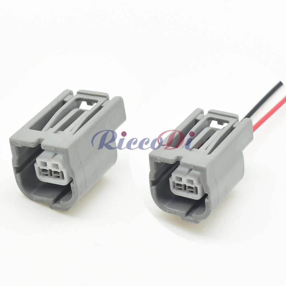 Automotive sensor connector wire interface designed for reliable electrical signal transmission