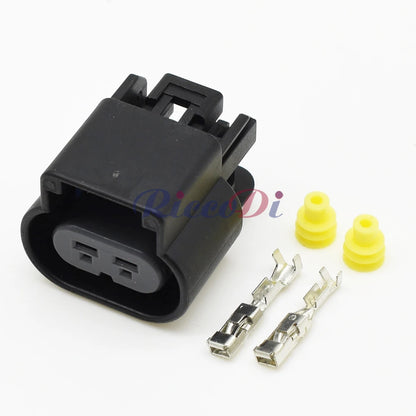 Automotive wire harness waterproof connector used for sensors lighting and engine electrical systems