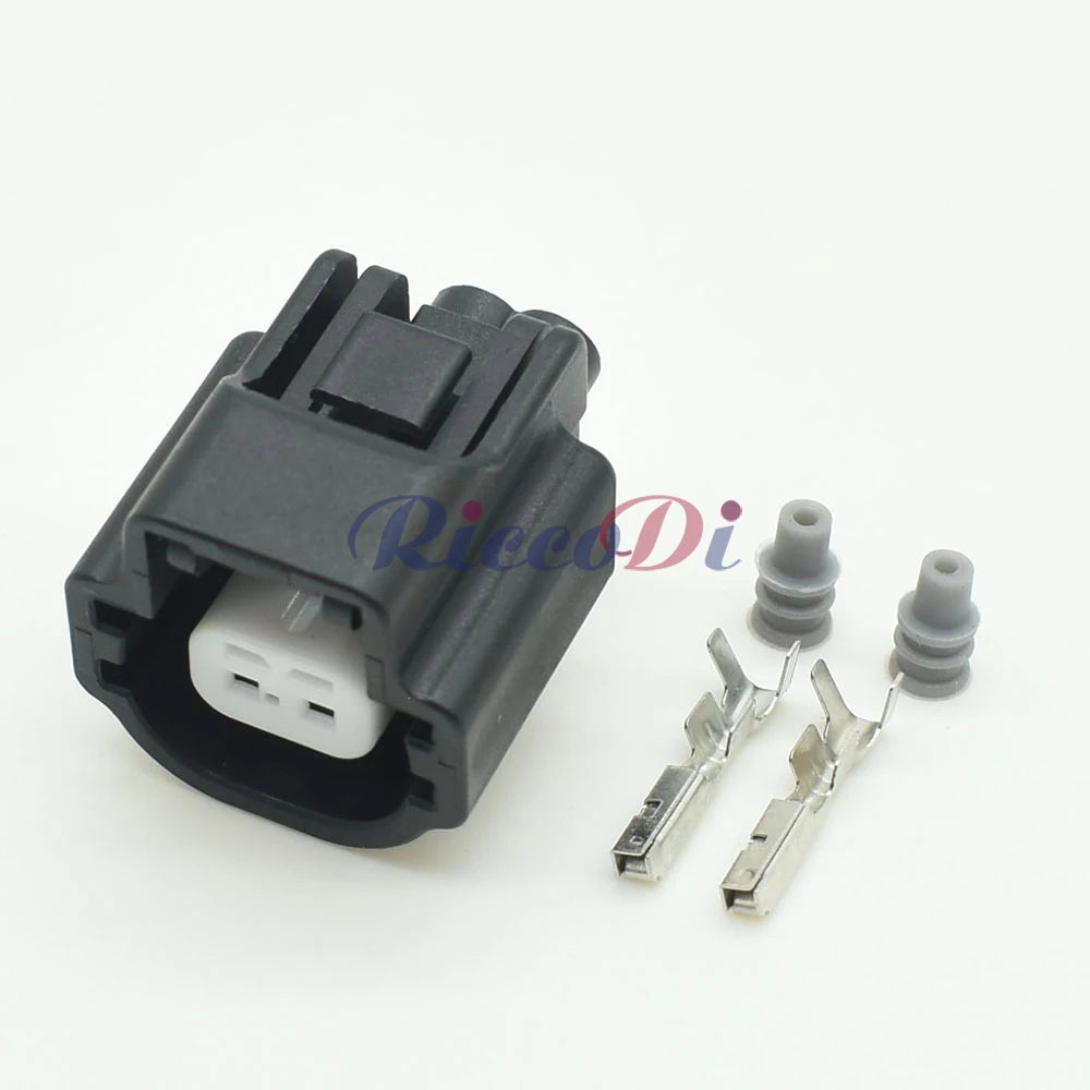 Automotive 2.2mm female connector used in temperature sensor wiring harness for reliable vehicle electrical connections