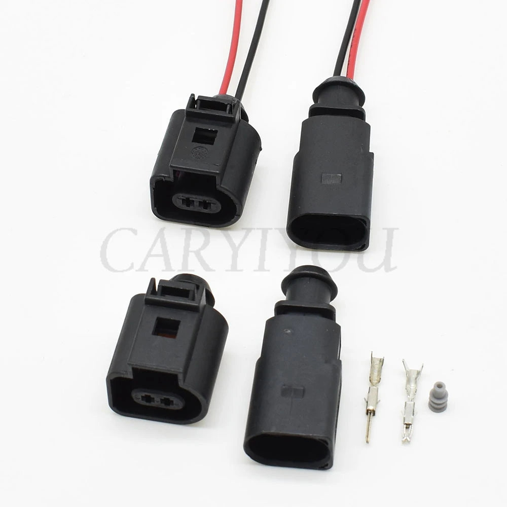 automotive temperature sensor plug and electrical connector for reliable signal transmission