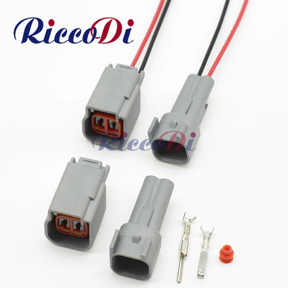 Automotive turn signal plug connector designed for reliable car wiring and electrical connections