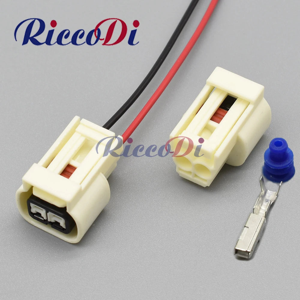 automotive turn signal wire connector for reliable vehicle lighting connection