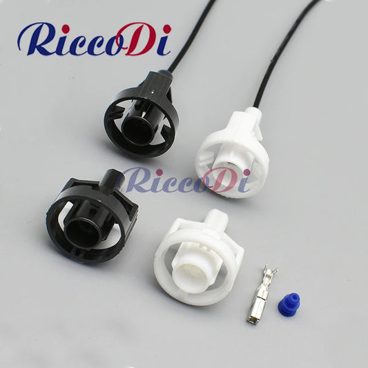 Automotive waterproof 2.8 series wiring terminal connector with sealed plastic housing