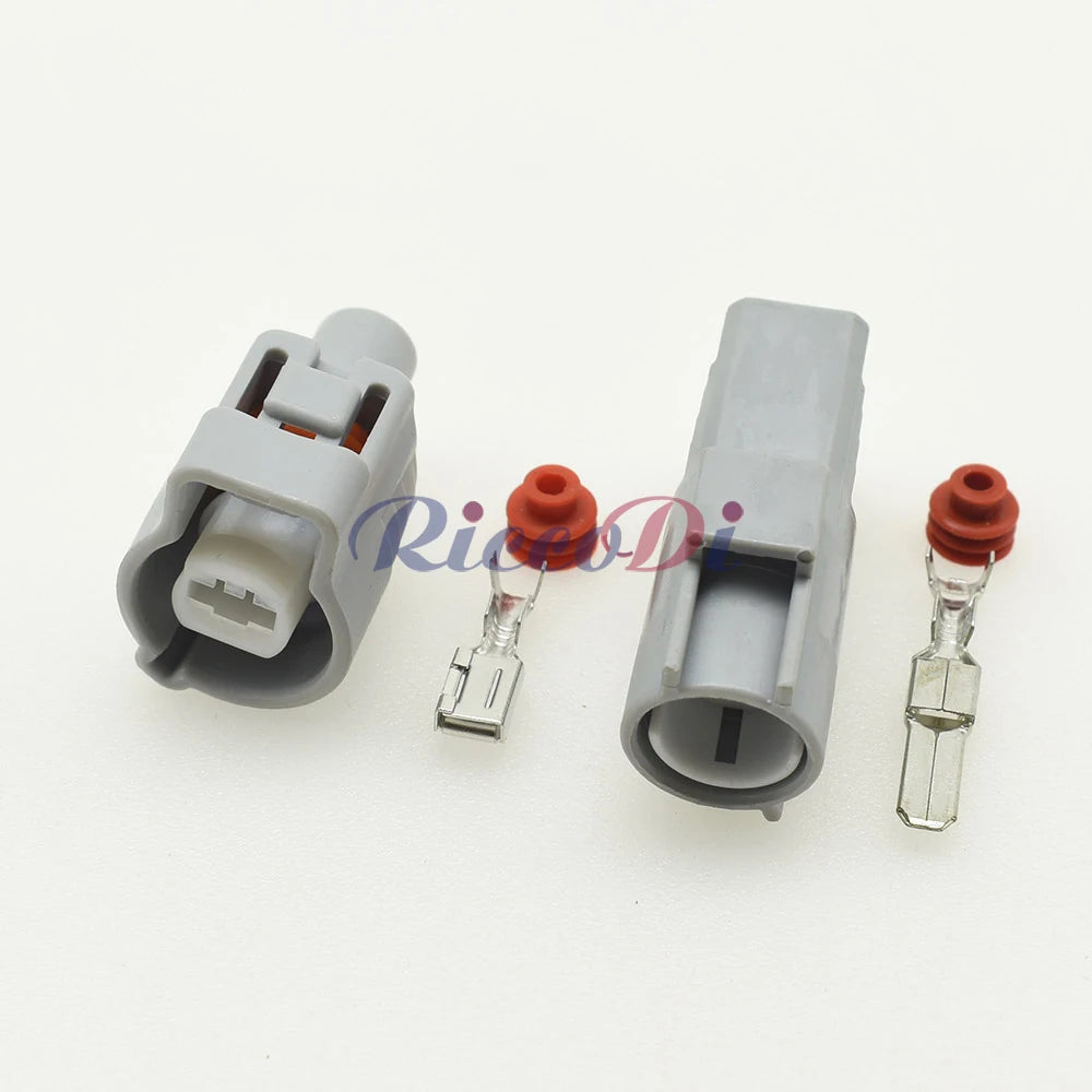 Waterproof automotive cable socket assembly designed for stable electrical connection in harsh environments