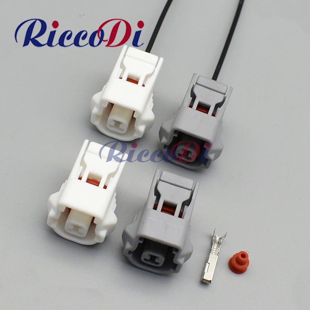 Automotive waterproof knock sensor connector plug with sealed housing for engine wire harness
