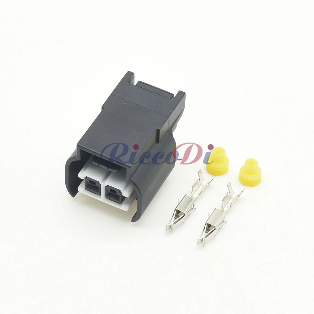 Waterproof automotive wiring connector socket housing used in car electrical system applications