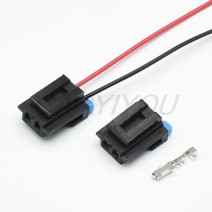 1.5mm 2 pin automotive wire connector used in vehicle wiring harnesses for reliable electrical connections