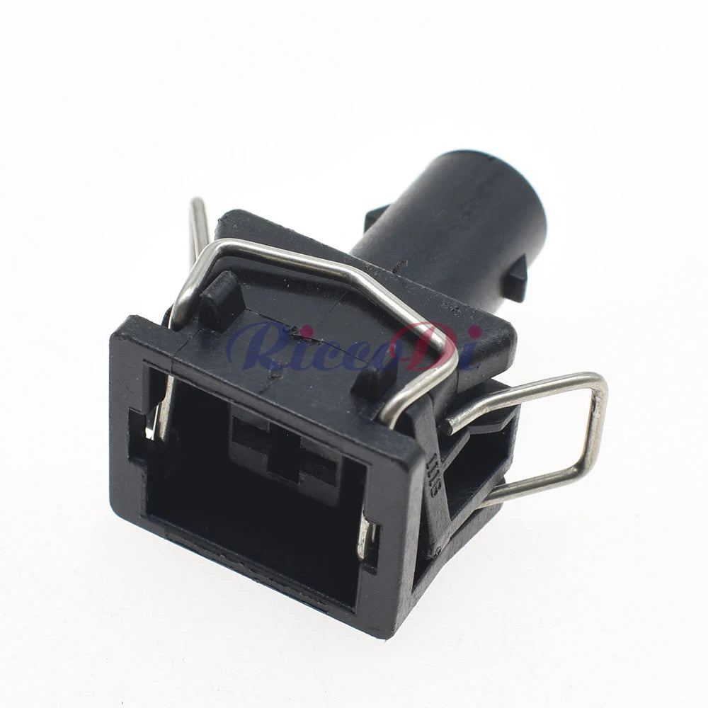 Automotive wire harness connector socket installed for reliable electrical transmission in vehicles