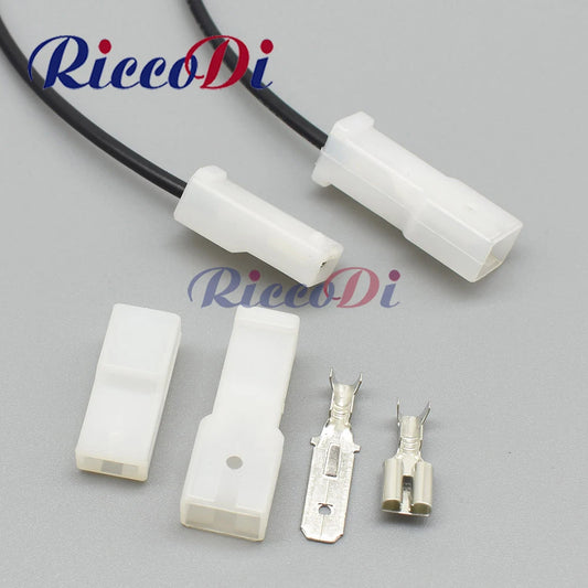 Automotive wire harness connector 16971976A / 161971990B with female and male socket and terminals for secure vehicle wiring