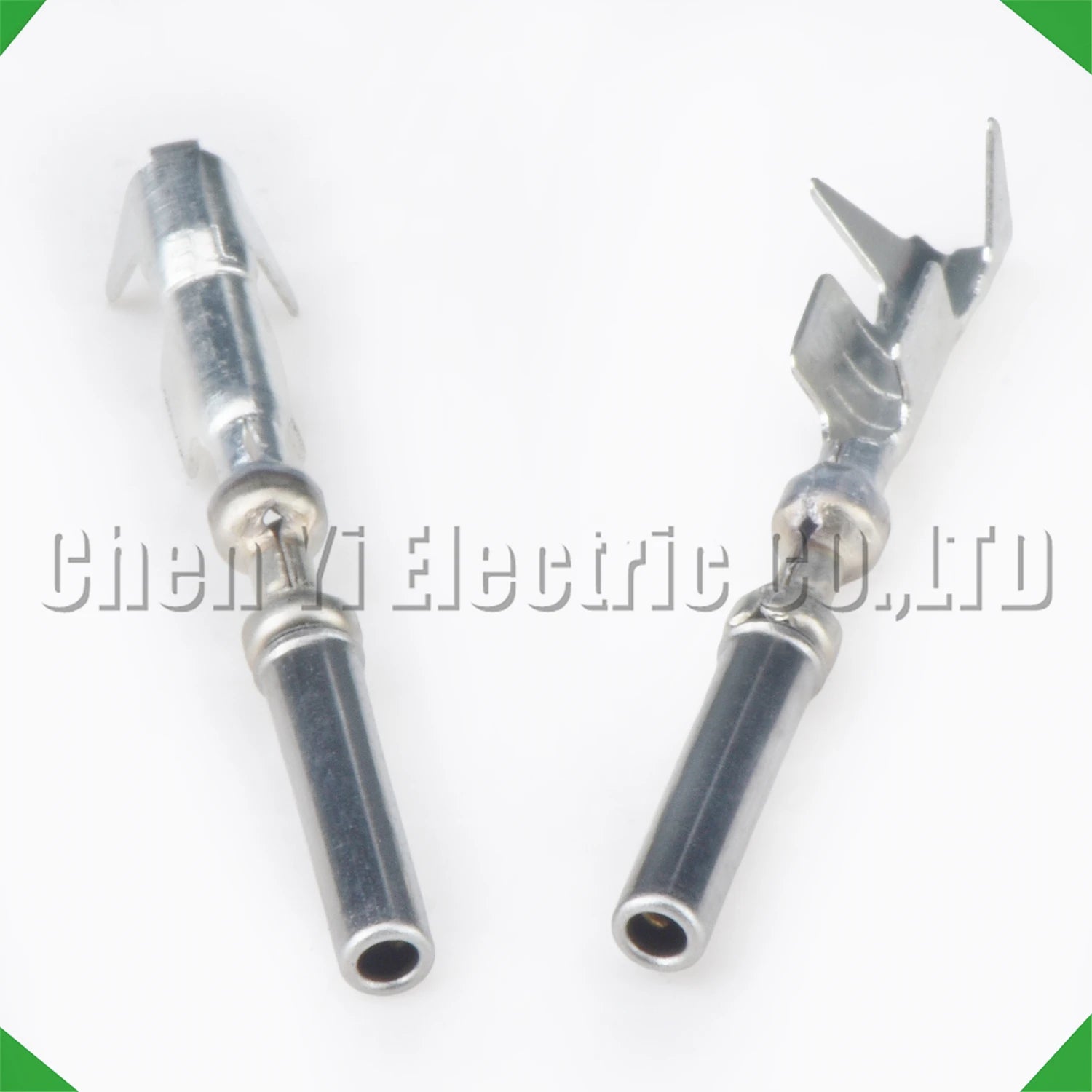 Wire harness plug crimp pins for male and female connections in automotive applications