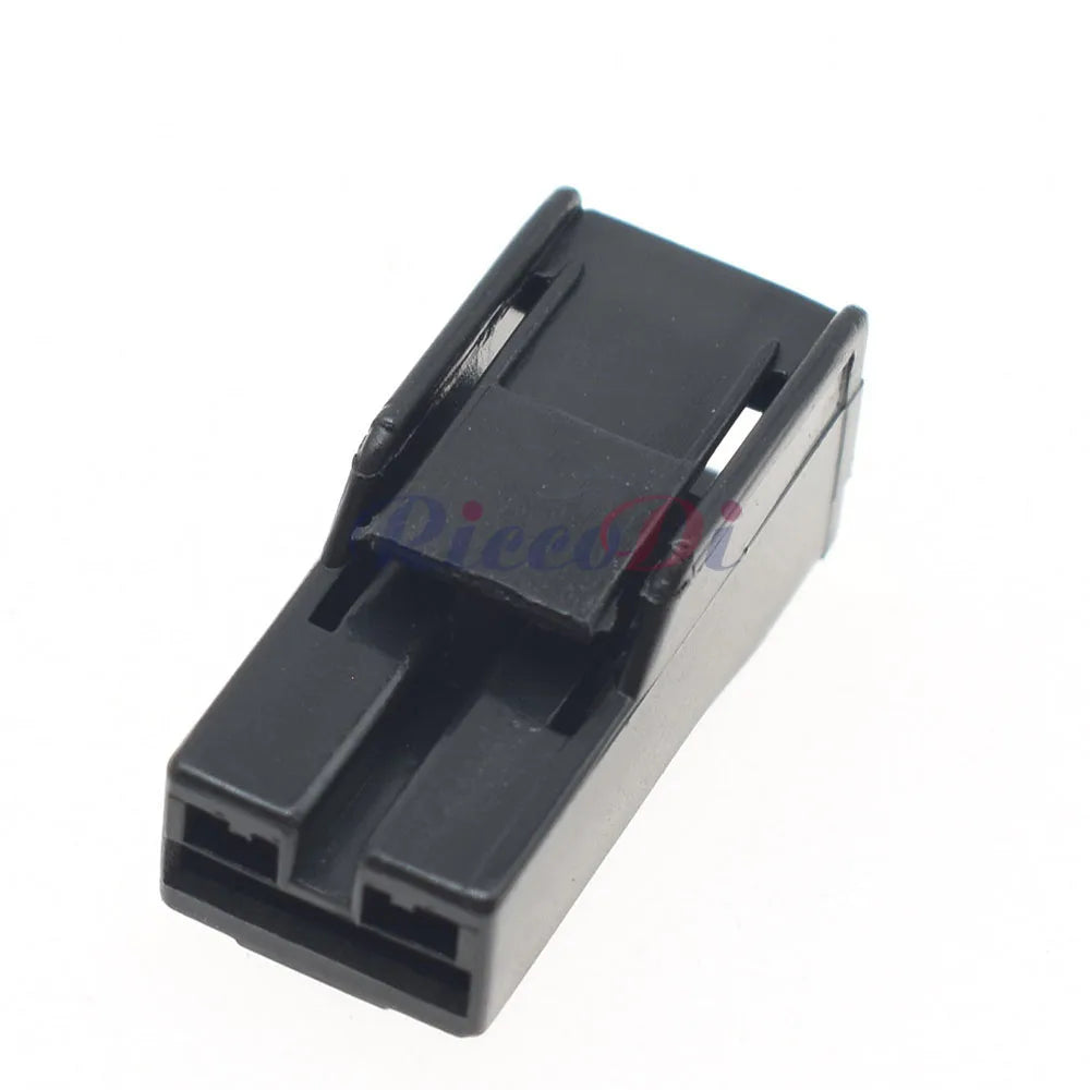 Durable material structure of automotive wiring connector socket designed for long-term reliability