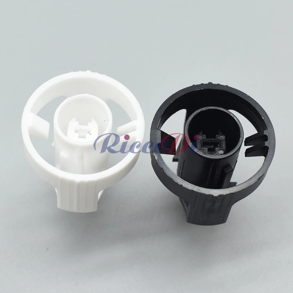 Automotive wiring terminal connector installed in wire harness for reliable electrical transmission