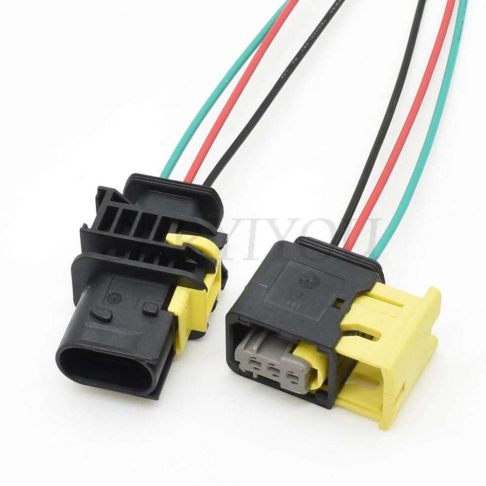3-Pin waterproof female automotive connector 1-1418448-1 1-1670730-1 installed in Benz car wiring harness showing secure plug connection