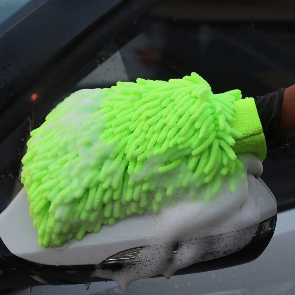 Microfiber cleaning glove for boat and RV detailing