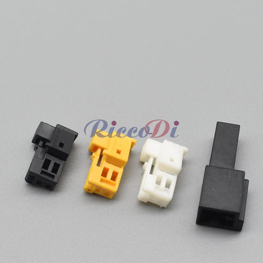 detailed view of 2 hole connector plug for automotive tweeter audio system, designed for Mercedes Benz CAN interface