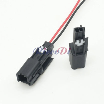 Durable housing design of automotive 2P AC tweeter wire connector for car cable harness applications
