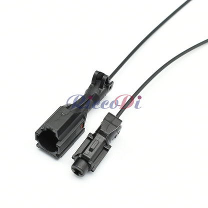 Waterproof automotive connector MG640280-5 / MG610278-5 installed in vehicle wiring harness for stable and efficient power transmission