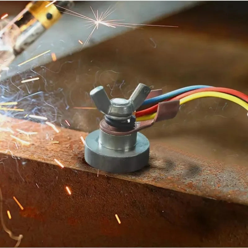 Copper electrode welding clamp for stable positioning and grounding during welding