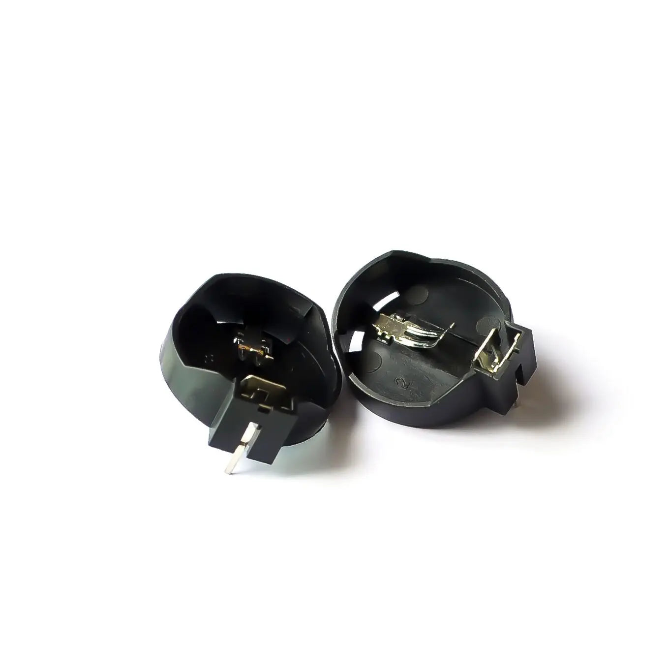 CR2032 DIP battery holder socket case in black for button cell coin batteries, suitable for ICs and electronic projects