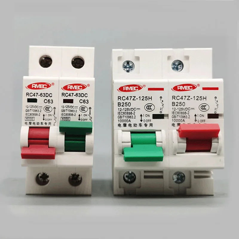 DC miniature circuit breaker showing asynchronous switch structure