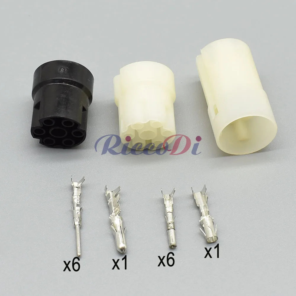 DJ3071-1.5/3.5-11 male white automotive connector with 15 cm wires