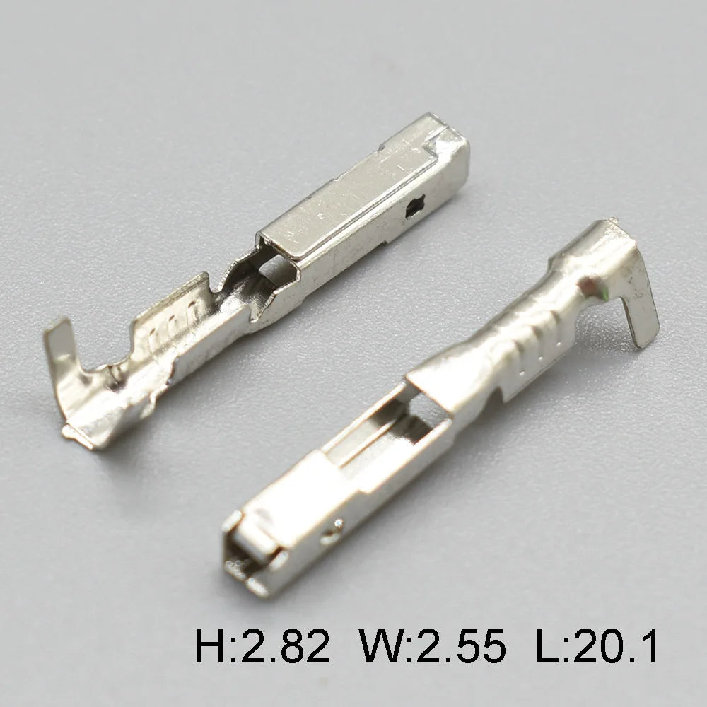 1.5MM DJ622-F1.5A AMP Deutsch connector showing auto crimping terminal pins structure G334 7116-4103-02