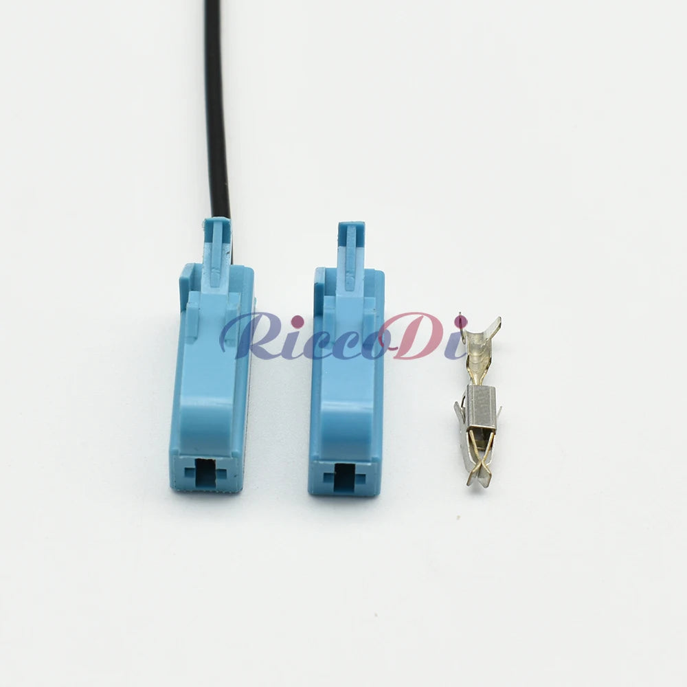 3.5mm blue automotive connector demonstrating wire attachment for car, motorcycle, and ebike applications