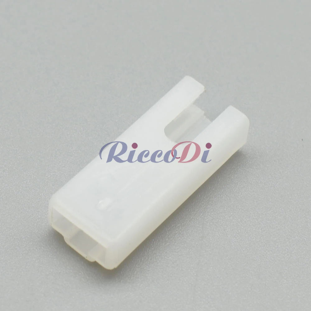 Close-up of 1 pin terminal on 6.3mm female automotive wire connector showing secure connection