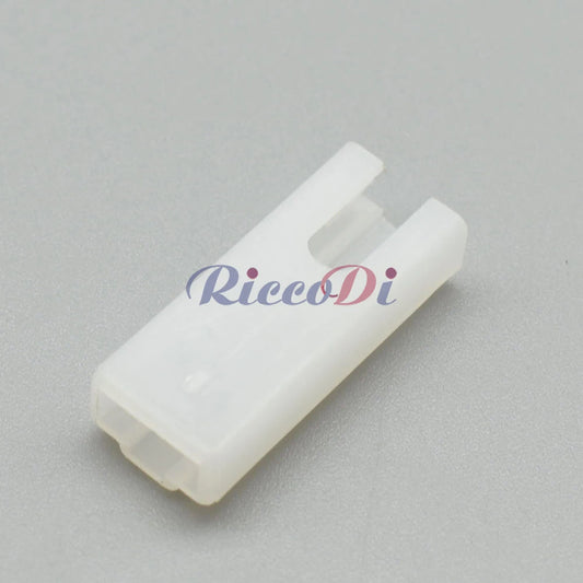 Close-up of 1 pin terminal on 6.3mm female automotive wire connector showing secure connection