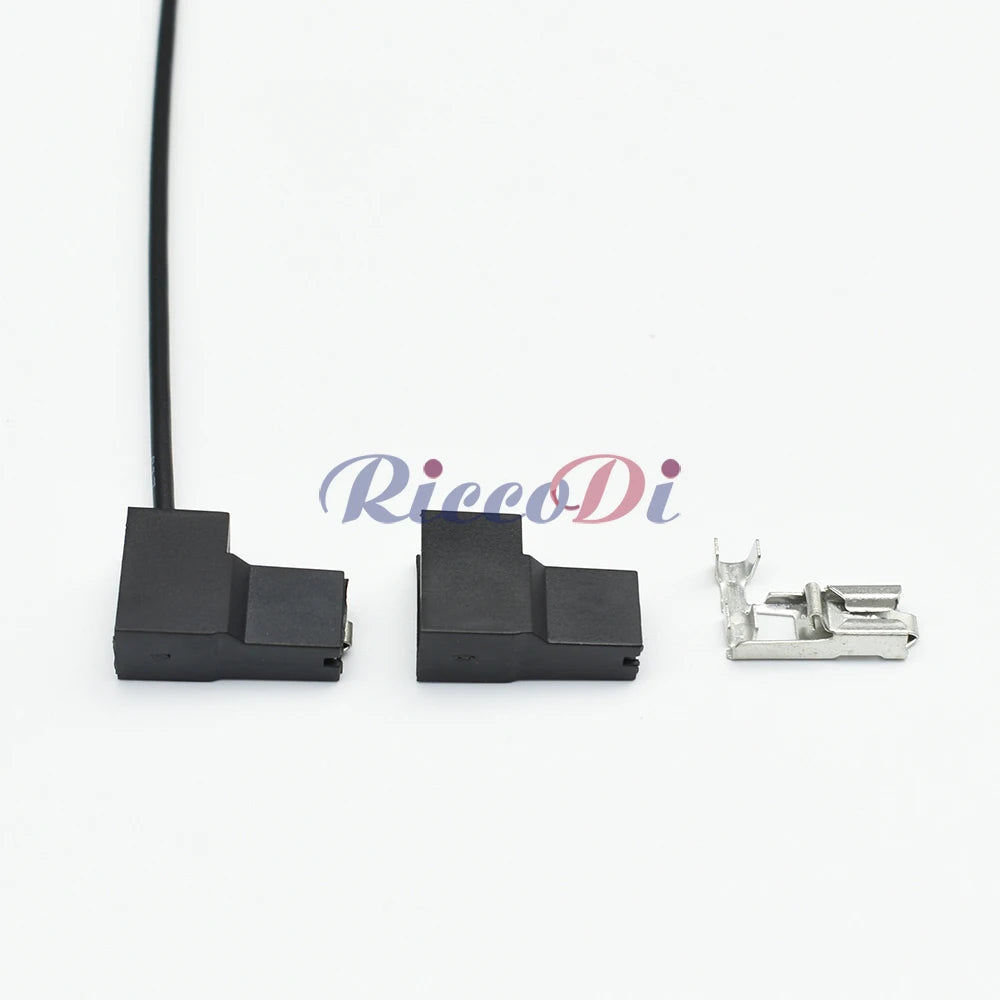 DJ7019C waterproof female connector with robust seal structure protecting automotive ignition coil wiring from moisture
