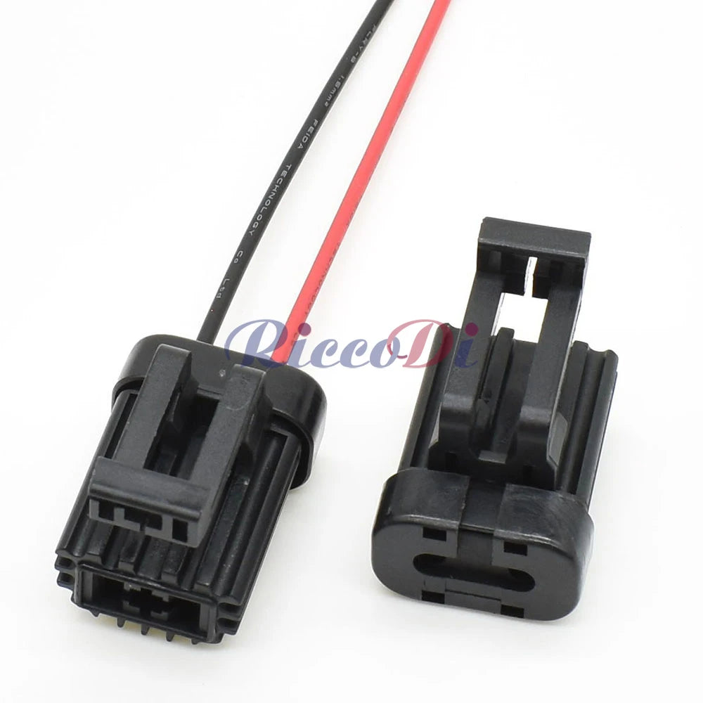 DJ70210-6.3-21 automotive connector featuring secure locking mechanism to prevent accidental disconnection