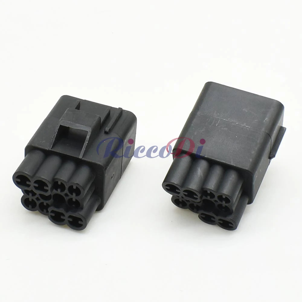 Durable plastic housing of DJ70218A 1.5mm automotive connector for stable car wiring applications