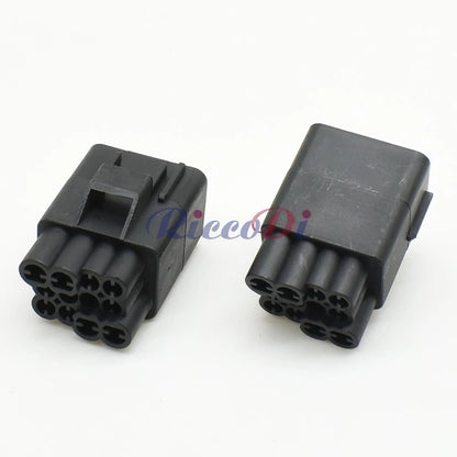 Durable plastic housing of DJ70218A 1.5mm automotive connector for stable car wiring applications