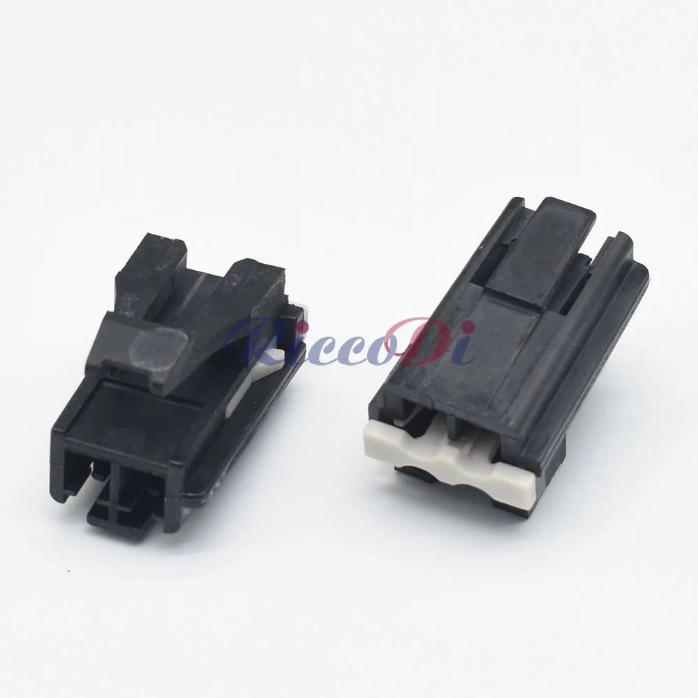 Mating interface of MEELAEFE DJ70227Y-2.8-21 2 pin automotive connector plug ensuring secure fit in car wiring harness