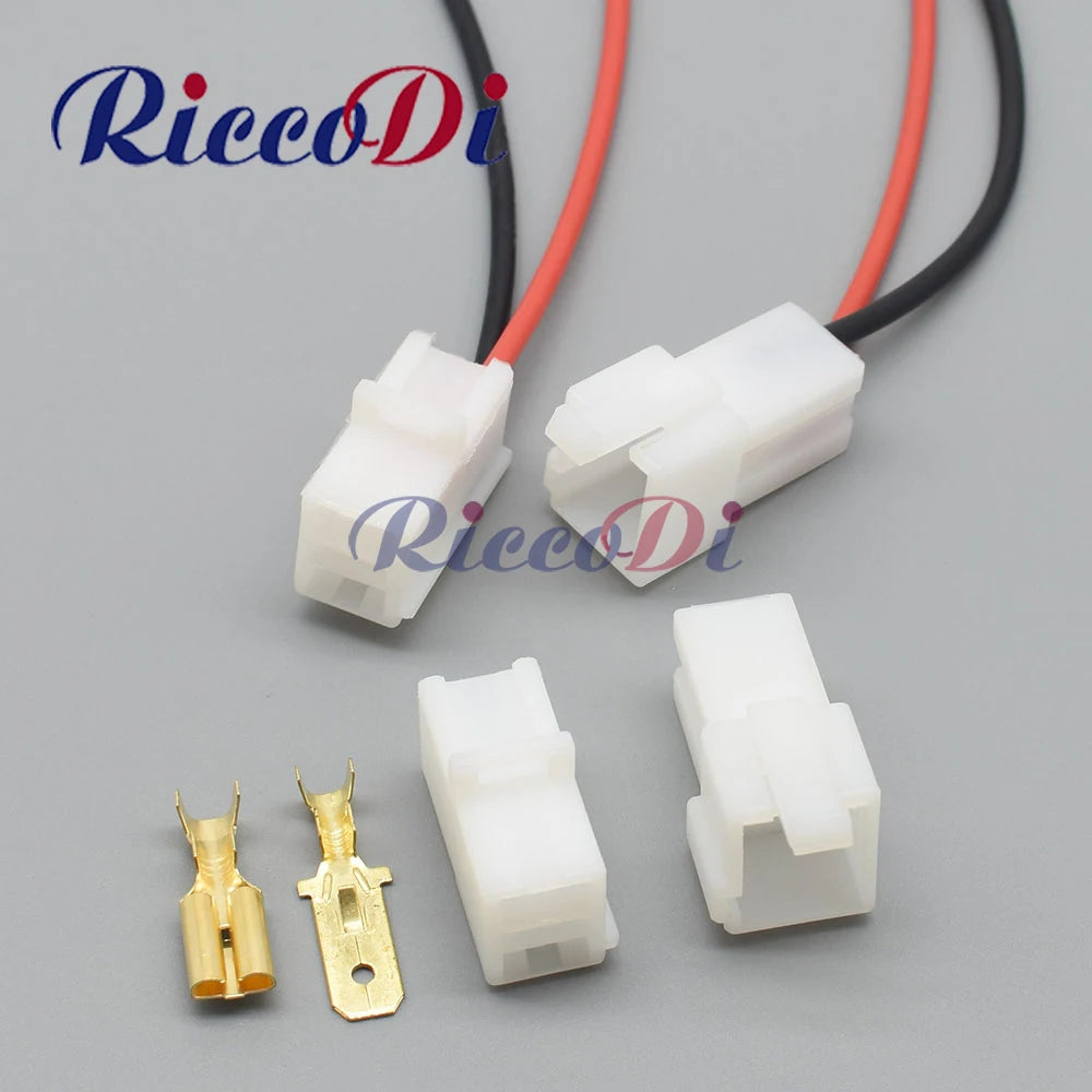 Overview of DJ7022A 7.8mm white male female automotive connector for heavy current car wiring harness