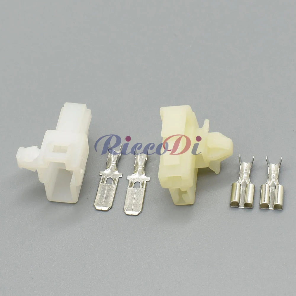 Close-up view of DJ7024Q 6.3mm automotive wire harness connector male and female socket interface