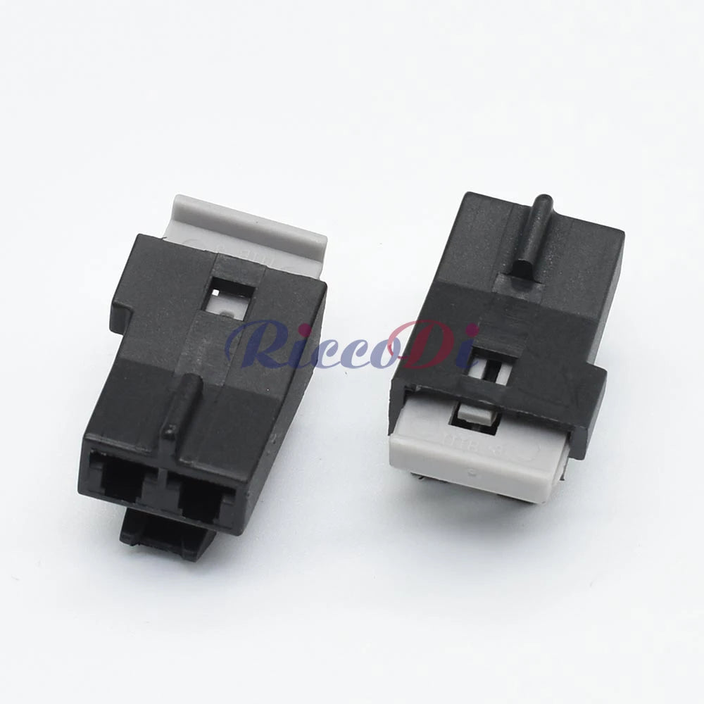 DJ7029Y-4.8-21 automotive connector used in vehicle wiring harness applications