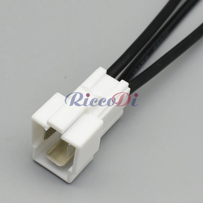 Wiring harness connection example using DJ7031YA 7.8mm Series 3 Pin connector